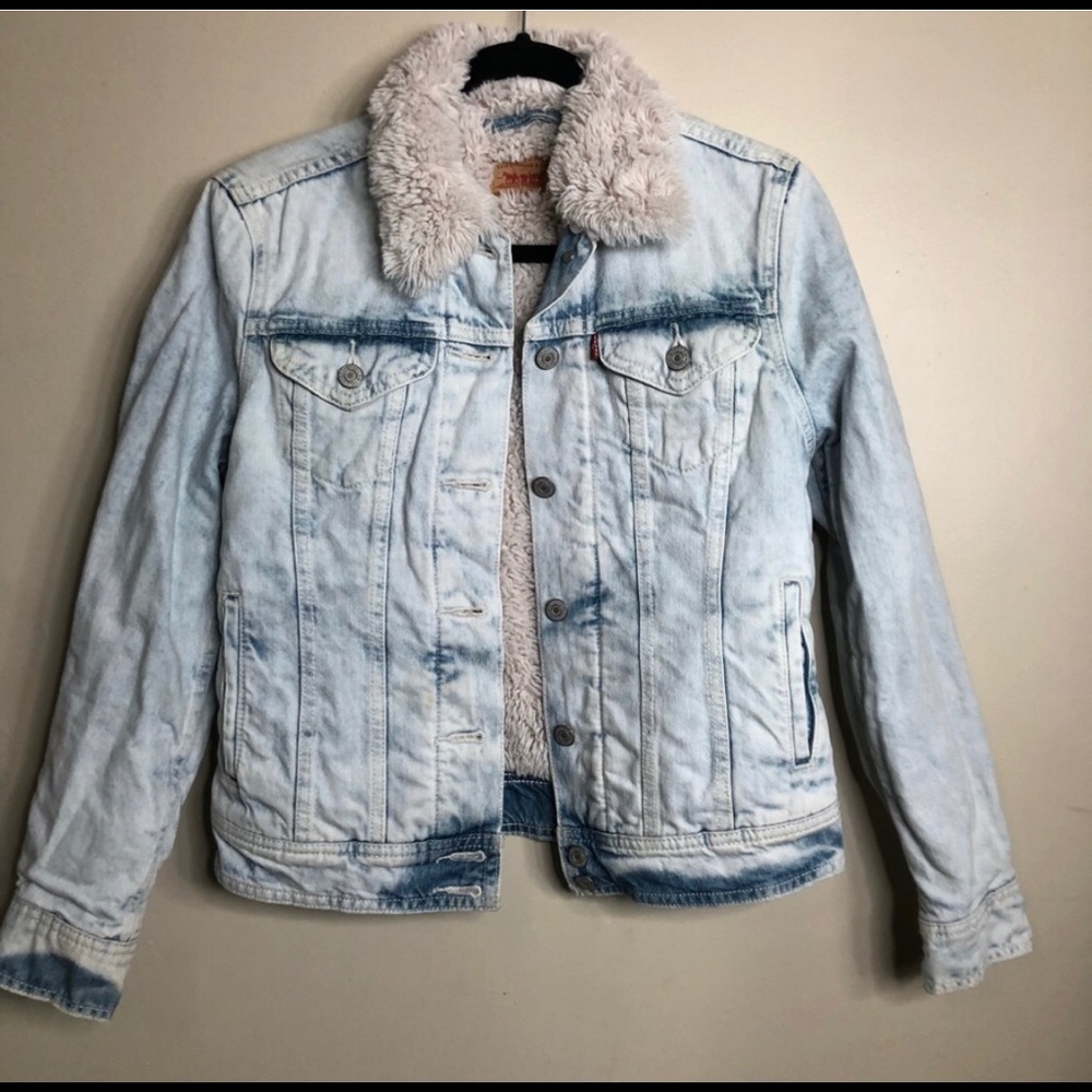 Levi trucker Sherpa lined jacket